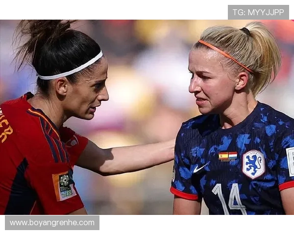 库尼亚姆伯莫害羞加练射门默契