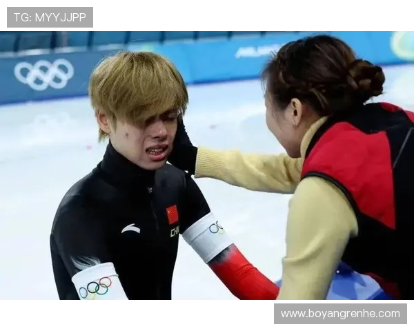 张晶四赛连创最差纪录黄牌频飞